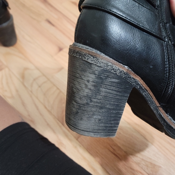 Booties - Picture 7 of 9